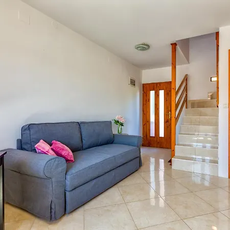 شقة Ruza - Near Cikat And Centre With Private Parking مالي لوشينغْ